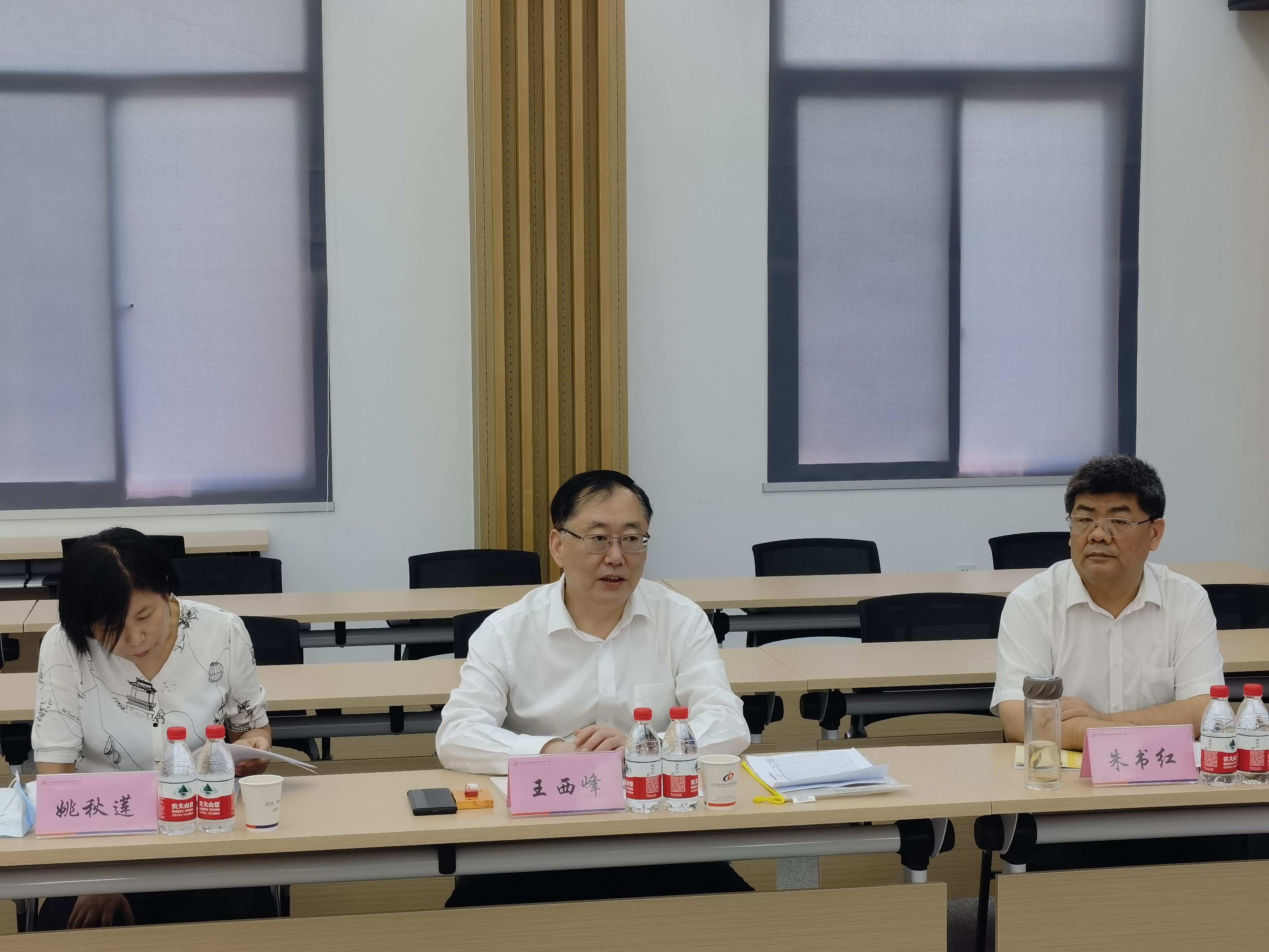 武汉10.jpg 武汉10.jpg